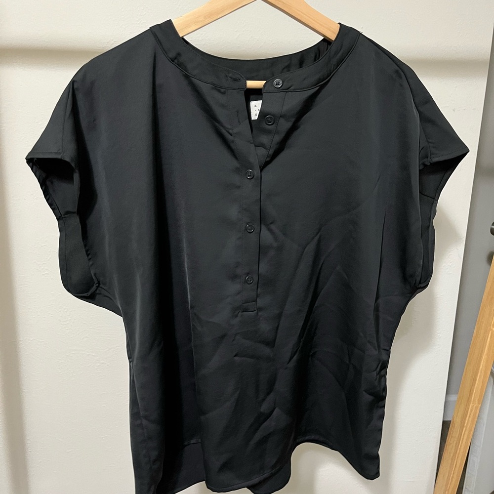 A New Day Black Cap Sleeve Blouse